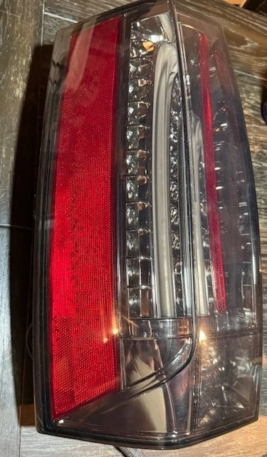 07-2014 YUKON / 07-14 TAHOE SUBURBAN SMOKE LED TAIL LIGHT G5 V2 ESCALADE STYLE - Image 2 of 4