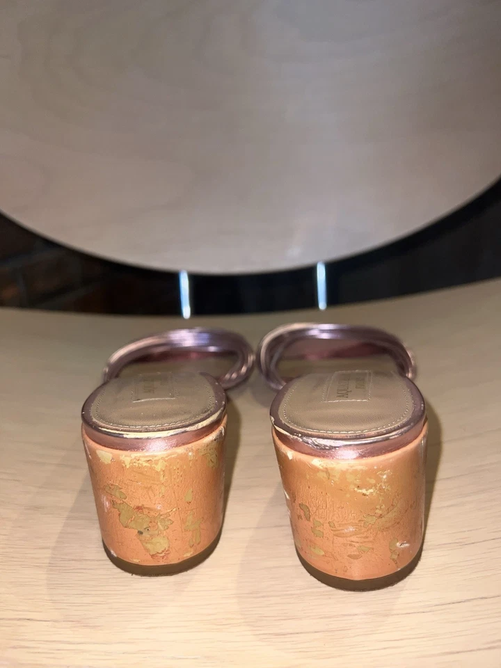 Tacón de gatito rosa metálico Aquazzura Foto 3 de 4