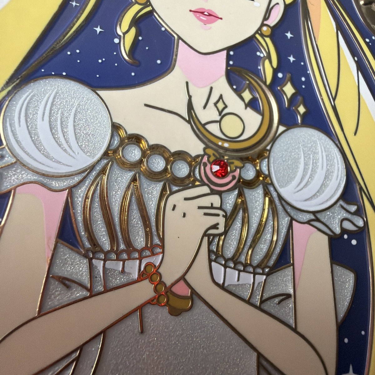 Sailor Moon Serenity Princess Limited Edition Fantasy Pin Anime Glow In The Dark View 2