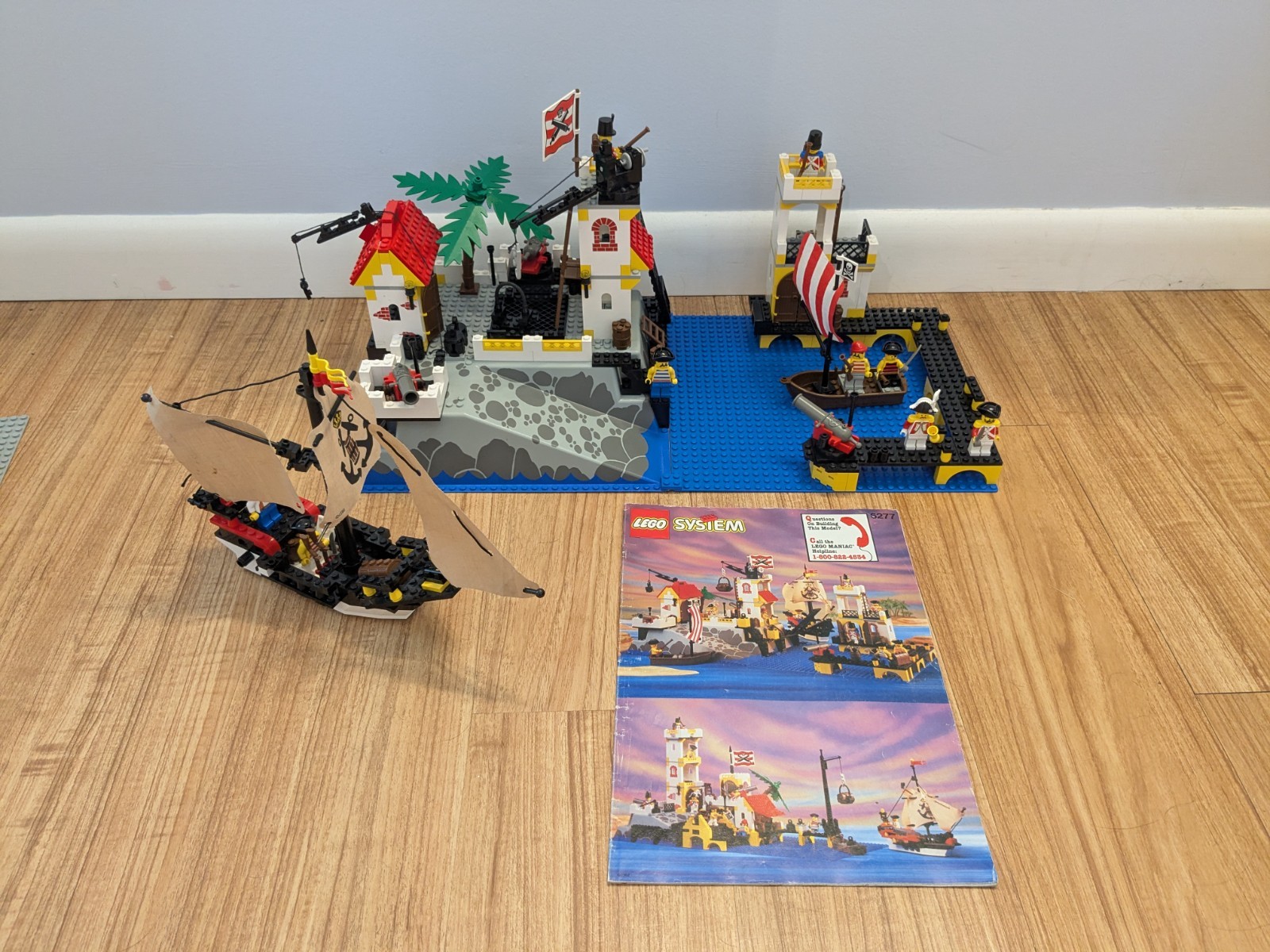 LEGO Pirates: Imperial Trading Post (6277) 100% Complete 1992 with Instructions
