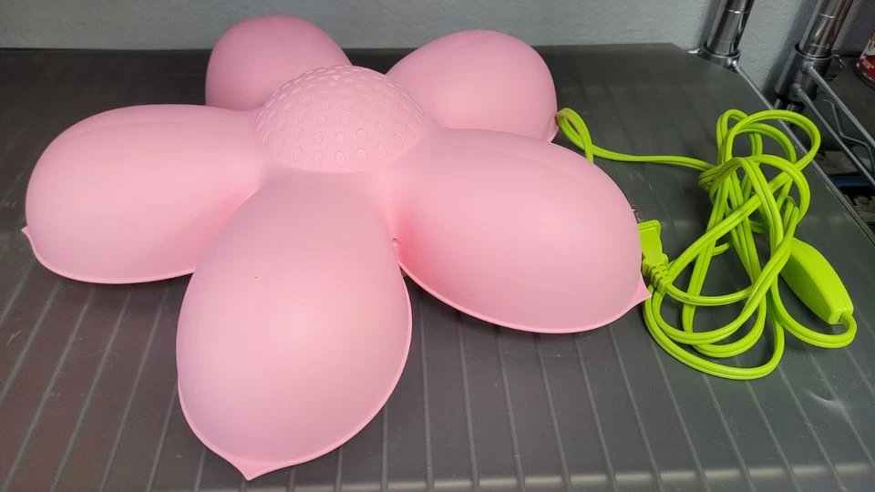 IKEA 14" Lámpara de Pared Flor Rosa Claro Luz de Noche Colgante de Pared Smila Blomma Foto 3 de 4