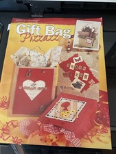 Gift Bag Pizzazz by Leisure Arts Books Very Cute Craft Excellent Condition