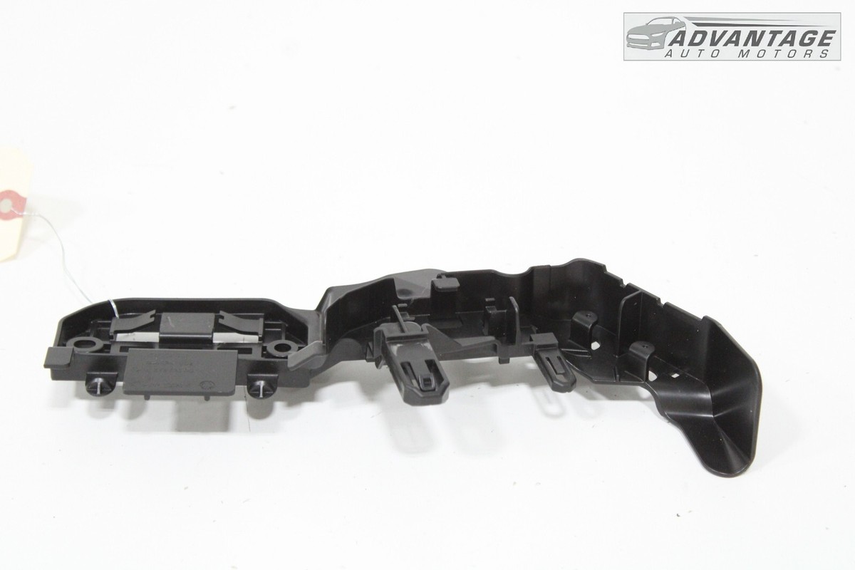 2014-2017 MERCEDES S550 FRONT LEFT SIDE DOOR LOCK HANDLE BRACKET 