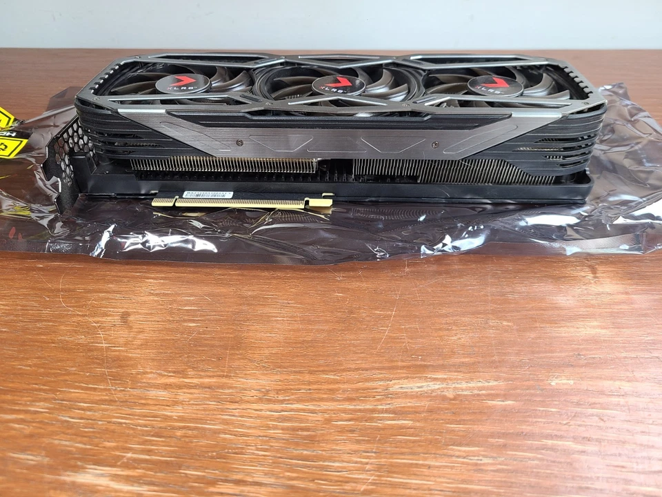 PNY GeForce RTX 3070 XLR8 Gaming EPIC-X RGB Triple Fan Edition 8GB GDDR6 - Image 3 of 4