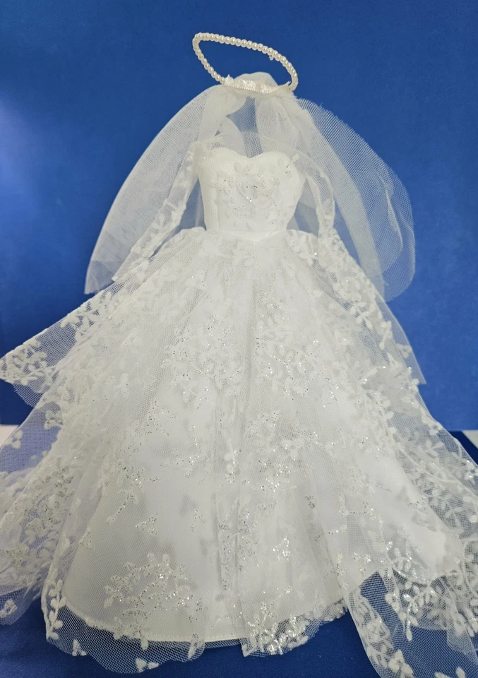 ¡JUEGO DE BODA VINTAGE DE BARBIE #972 VESTIDO Y VELO con etiqueta R! Reproducción REPRO Foto 2 de 4