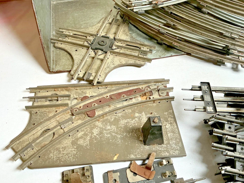 Vintage MARX O Gauge 3-Rail Track Lot 40+ Pieces w Switches & Crossover Untested - Image 2 of 4