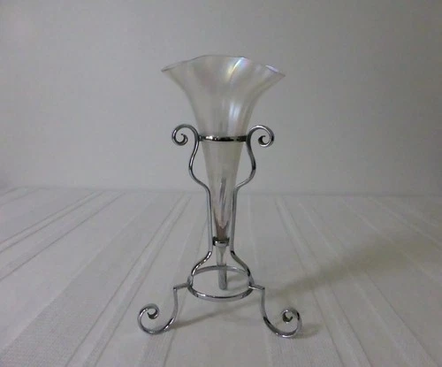 MURANO STYLE Vintage iridescent ART GLASS FLOWER VASE / EPERGNE on METAL STAND