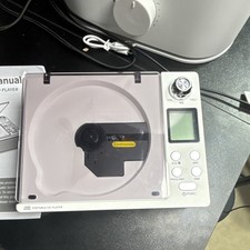 L-CD211 Portable CD Player Bluetooth USB-C AM/FM Headphone Jack 2in White