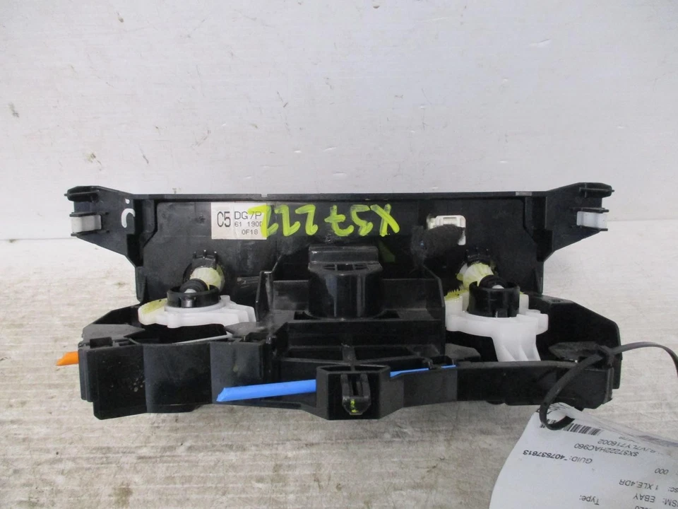 Unidad de control de temperatura climática de calefacción Toyota Yaris 16 17 18 19 OEM Foto 2 de 3