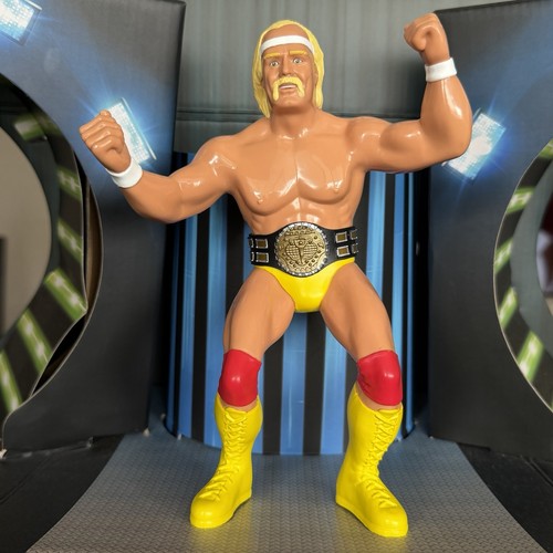 WWF WWE hulk hogan retro LJN supetstars titan spor...
