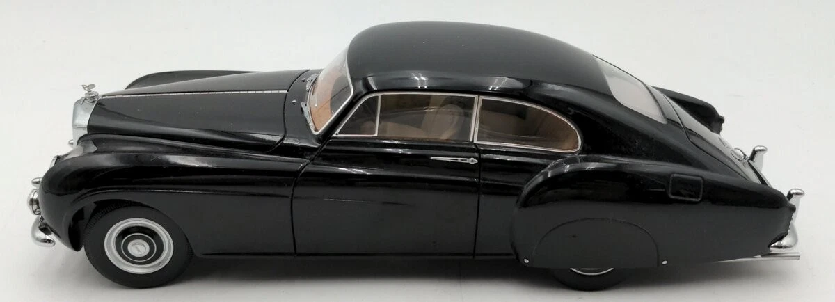 MINICHAMPS 1:18 Scale Bentley Contemporary Manufacture Diecast