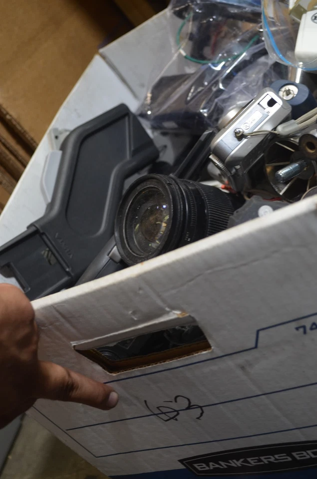 HAMPTON BAY Wireless Ceiling Fan / Light Control FAN-18 & Remote FAN-HD - Tested - Image 2 of 4