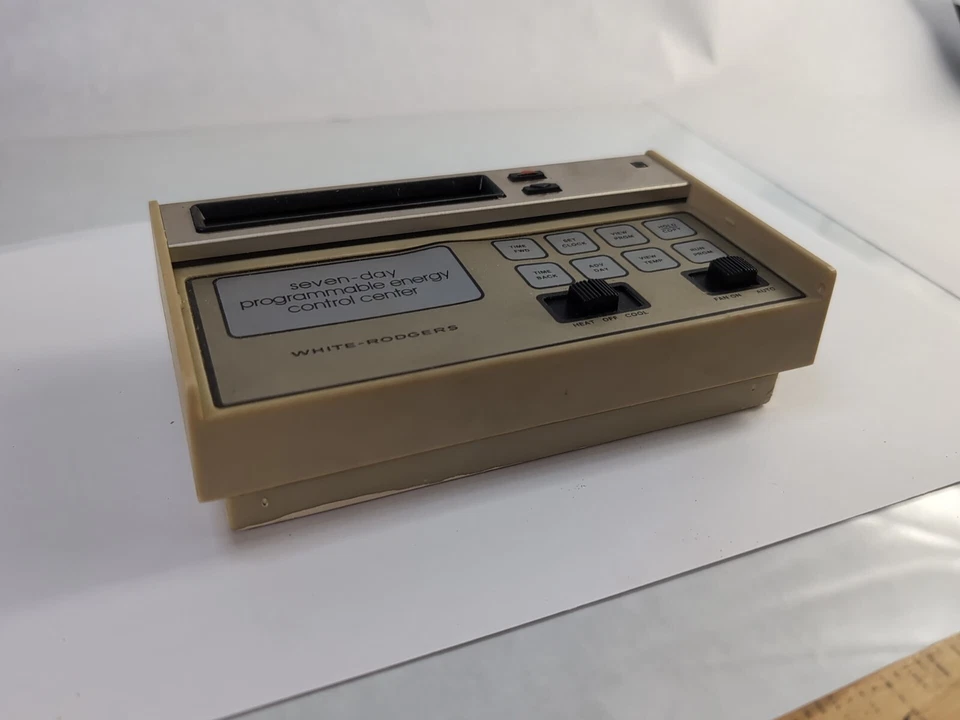 White-Rogers 1F97-1 Seven Day Thermostat Programmable Energy Control Center  - Image 4 of 4