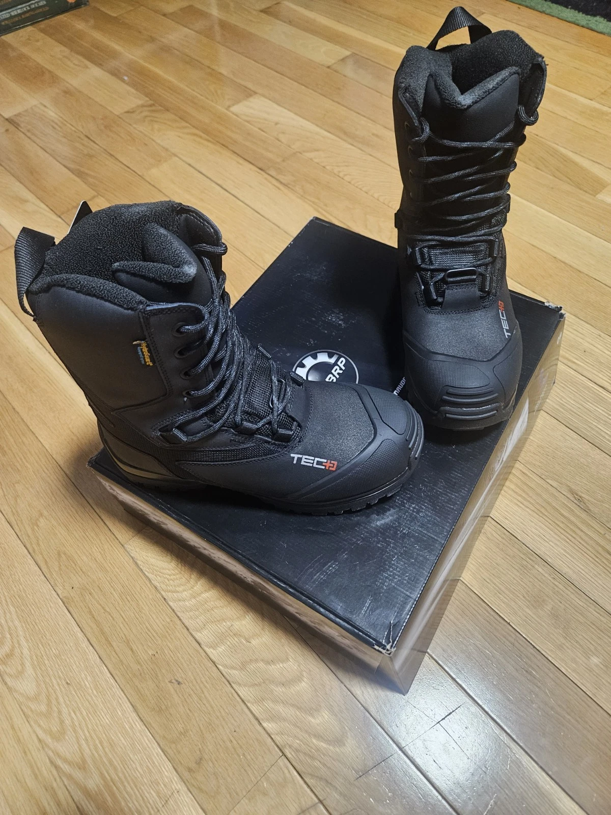 NEW BRP Ski-Doo TEC+ 600g PrimaLoft Snow Boots Waterproof 9 Mens Unisex Boots