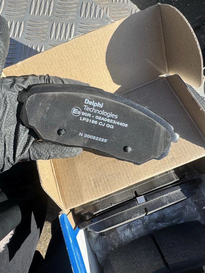 Juego de discos de freno delanteros y traseros y pastillas de freno DELPHI para Ford Seat VW KIA Foto 2 de 4