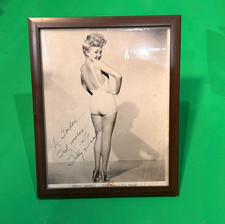 Betty Grable Autographed 1940s 20th Century Fox Promo Photo &ndash; Signed To Gordon &ndash;