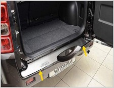 Zwart RVS Achterbumperprotector Suzuki Vitara II 2015-2018 & FL 2018- inkl. Hybrid 'Ribs' | AV 245330 | Avisa | Nederlands
