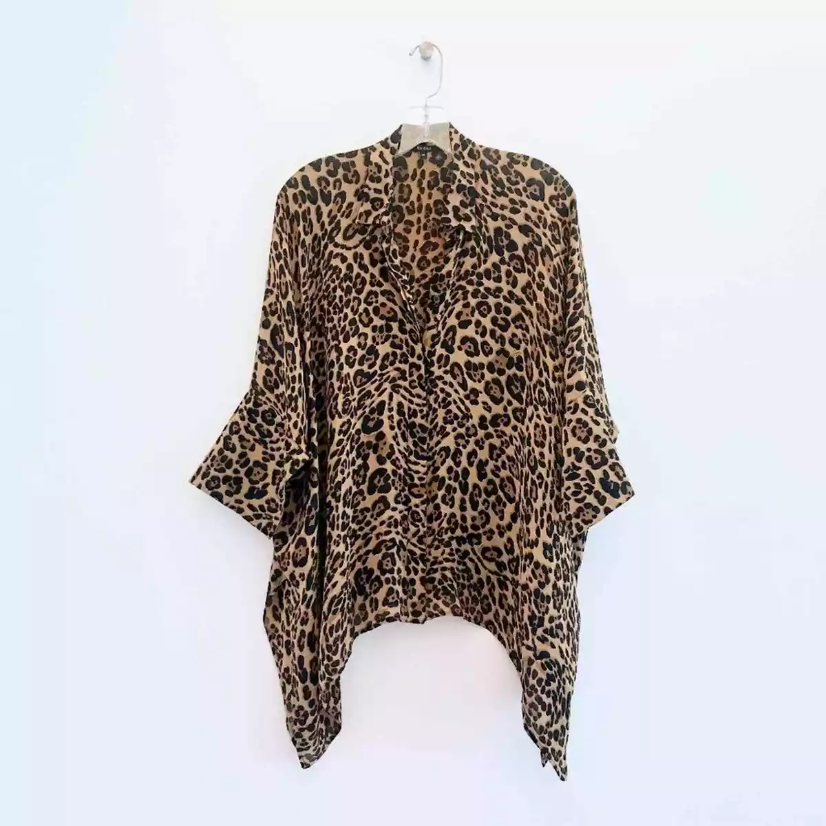 GUCCI Leopard Cheetah Print Silk Cape Shirt Size 38