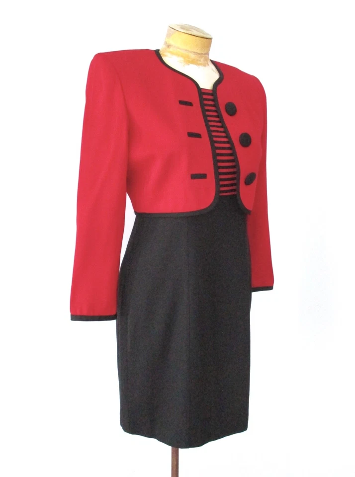 De Colección Años 80 Rojo Negro Rayas 2 Piezas Chaqueta Corta Vestido Secretaria Traje Hombros Grandes 4P Foto 3 de 4