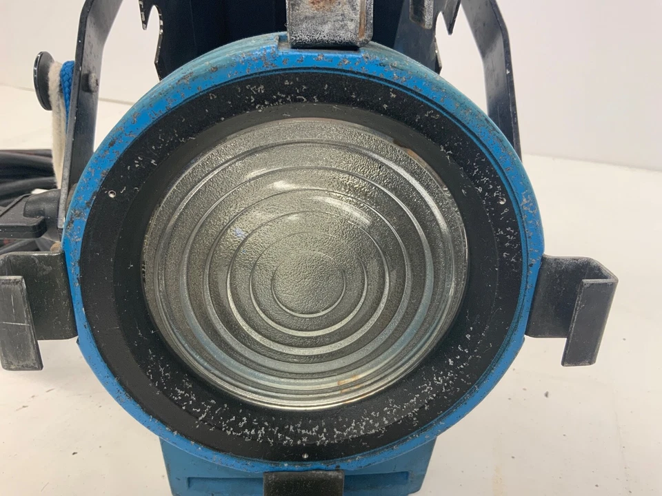 arri 650w tungsten light - Image 3 of 4