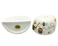 duo salière/poivrière céramique blanche motifs abeilles/miel 8 x 5 cm env