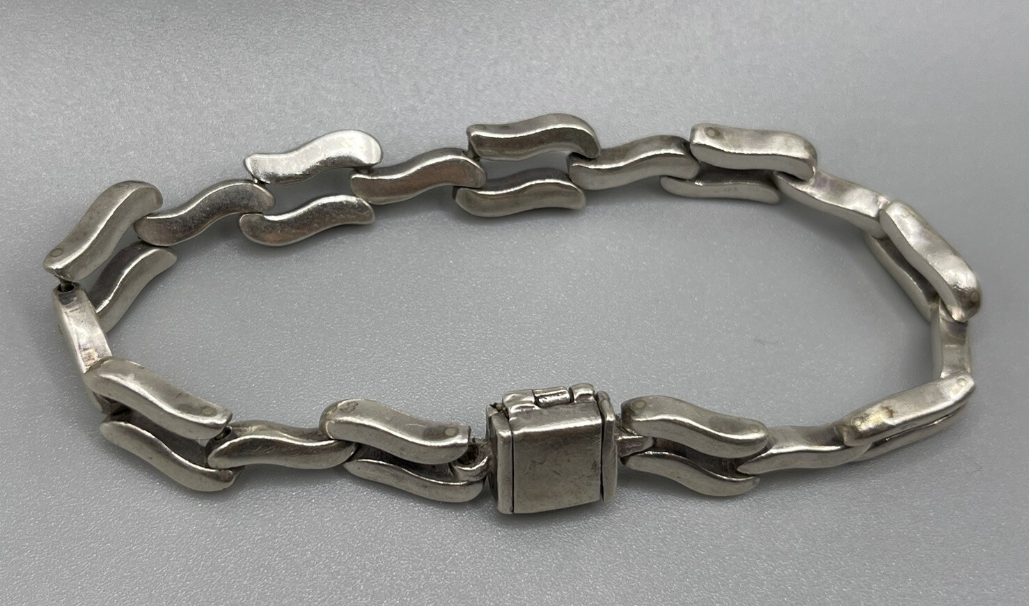 Solid 925 Sterling Silver Wavy Link Bracelet 7.5" - image 3