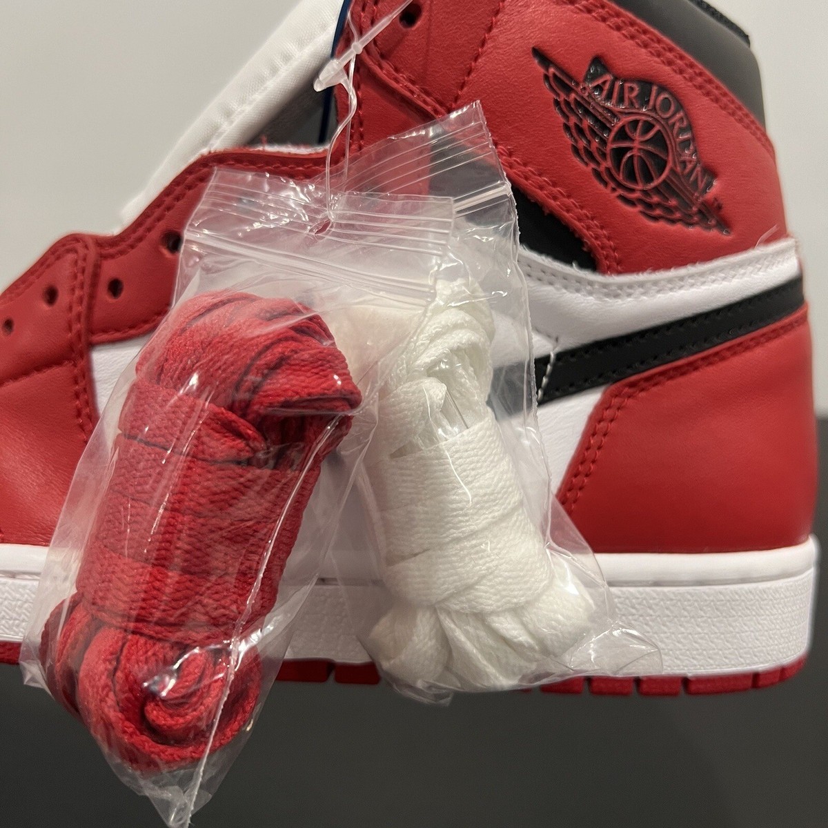 Nike Air Jordan 1 Retro High OG 'Chicago' 2015 Varsity Red