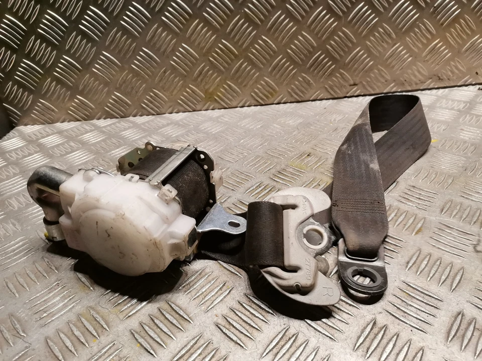 Cinturón de seguridad delantero derecho LEXUS IS II GSE2, ALE2, USE2 7M7750-P Foto 3 de 4