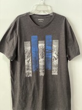 Banana Republic T-shirt Size L Crew Neck Short Sleeve Front Graphic color Black