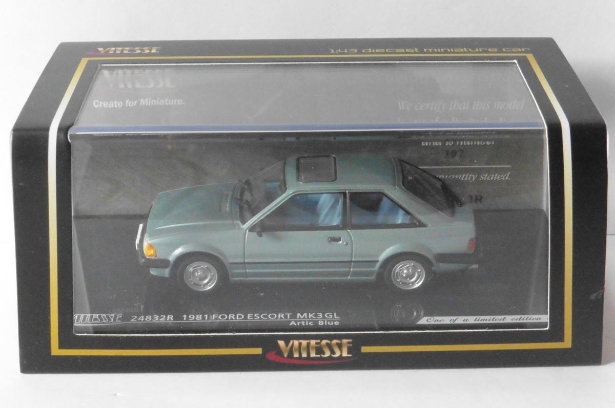 希少  マキシチャンプス1/43 フォード エスコート 1981 ブルー 希少 マキシチャンプス1/43 フォード エスコート 1981 ブルー