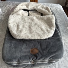 JJ Cole Bundle Me Winter Baby Car Seat Cover Gray - infant version Preowned