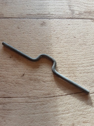 Meccano #134 Kurbelwelle Zink mit Oxidation