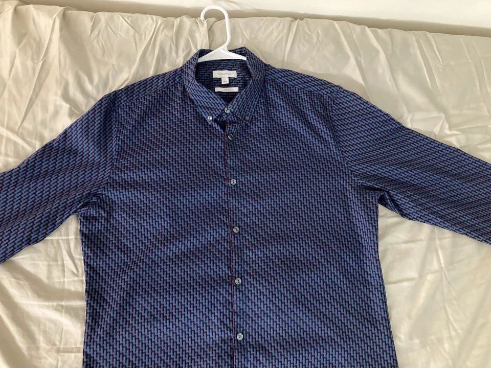 Men Calvin Klein shirt LS size L Slim Fit Blue cool pattern! (see size photos) - Image 2 of 4