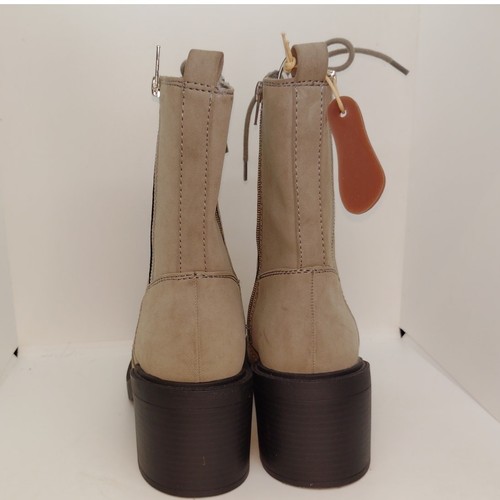 Mia beige Damen-Schnürstiefel mit klobigem Absatz – Größe 8 neu mit Etikett - Bild 5 von 7