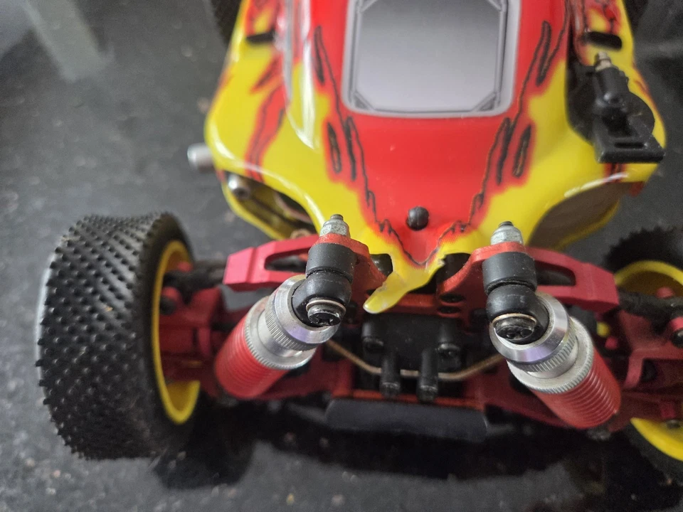 IRC Racing Vulcan SE 1/16 Scale Nitro Buggy. Used. - Image 2 of 4