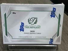 Caja de tenis Topps Triumphant 2025 sellada 3 autógrafos Alcaraz Nadal Sampras Chase