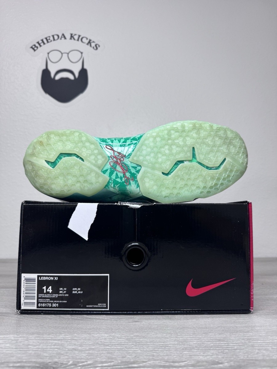 Size 14 - Nike Lebron 11 Christmas Men's Sneakers 616175-301 Men's