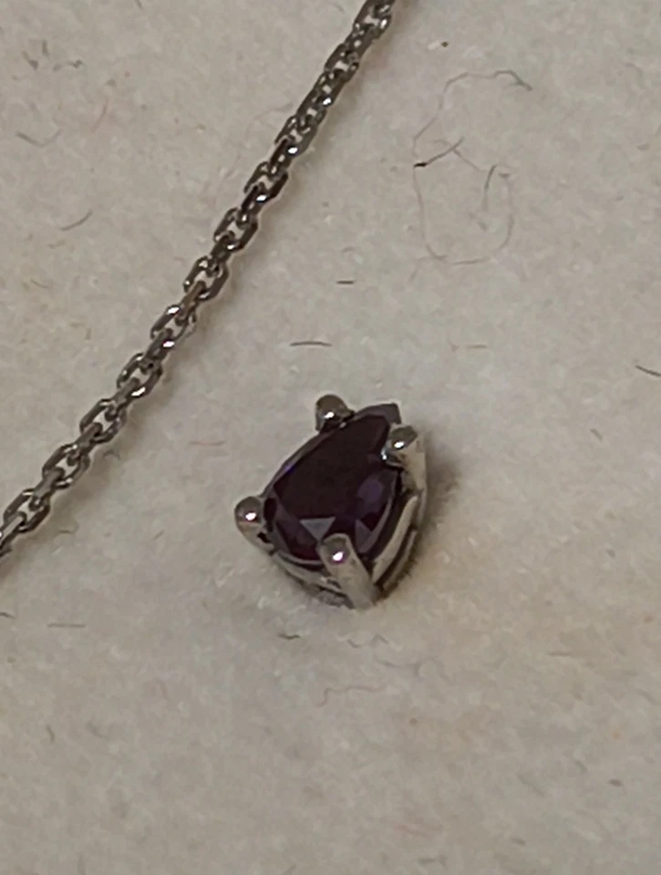 Набор кулонов и серег из белого золота 14 карат с темно-фиолетовыми розовыми бриллиантами - Изображение 2 из 4