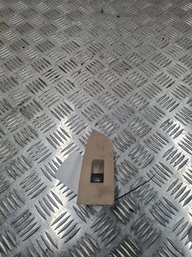 VW PASSAT B5 3B2 Fensterheber Schalter Vorne links 2.00 Diesel 2012 33293422