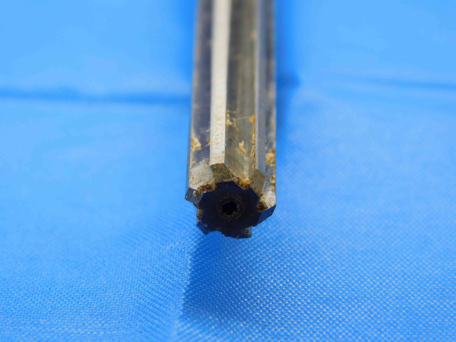 YANKEE 1/4 OD HSS CHUCKING REAMER 6 FLUTE .25 .2500 ONSIZE LETTER E