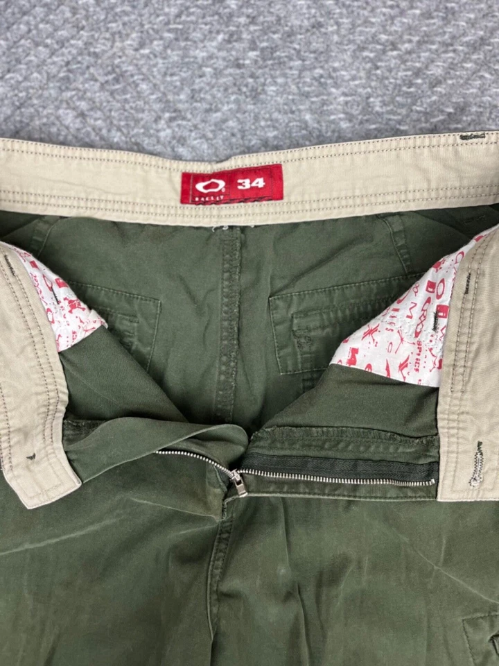 Pantalones Cortos Oakley Vintage Adulto 34 Verde Carga Y2K Cintura Exterior Para Hombre Foto 3 de 4