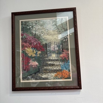 Vintage gerahmte Nadelspitze Englische Gartenszene Cottagecore Wandbild 45x38cm