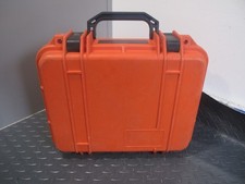 Pelican 1400  hard case orange, working clasps, protect your stuff