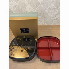 Tawaraya Yamanaka Lacquerware 2-Tier Jubako Box Black Red Divider