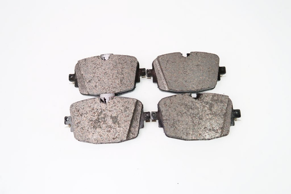 Lamborghini Urus rear brake pads + 2 sensors