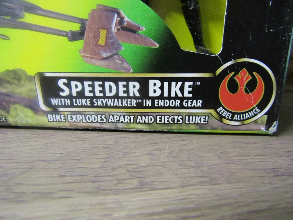 Star Wars The Power of the Force Speed Biker W/Luke Skywalker in Endor Gear 1996 - Image 3 of 4