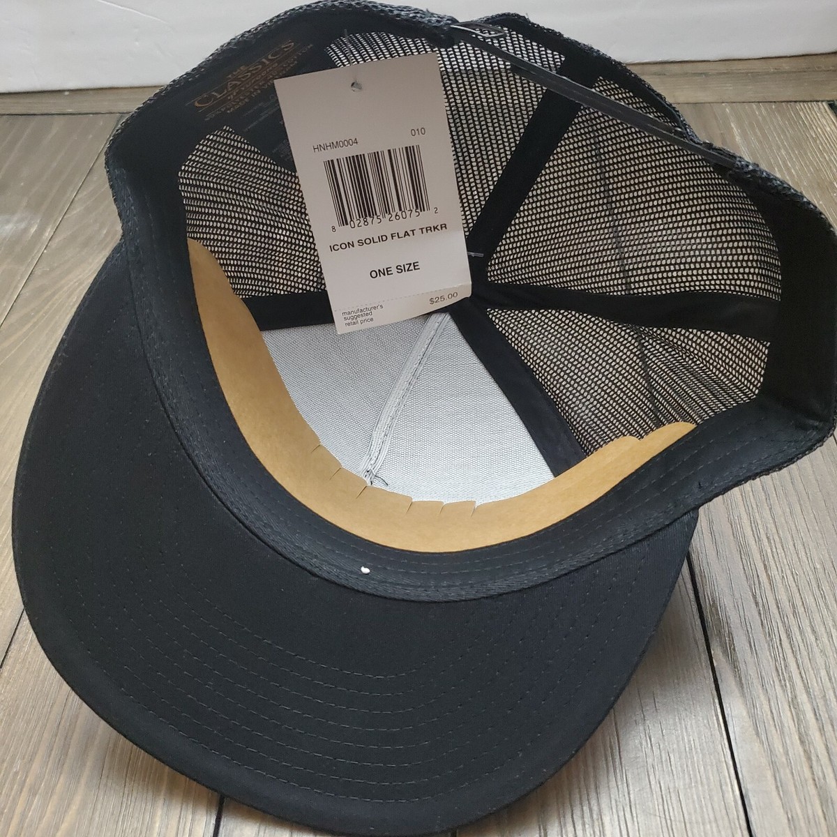 のん Hurley Icon Solid Flat Trucker Hat / Cap Snapback Black / White