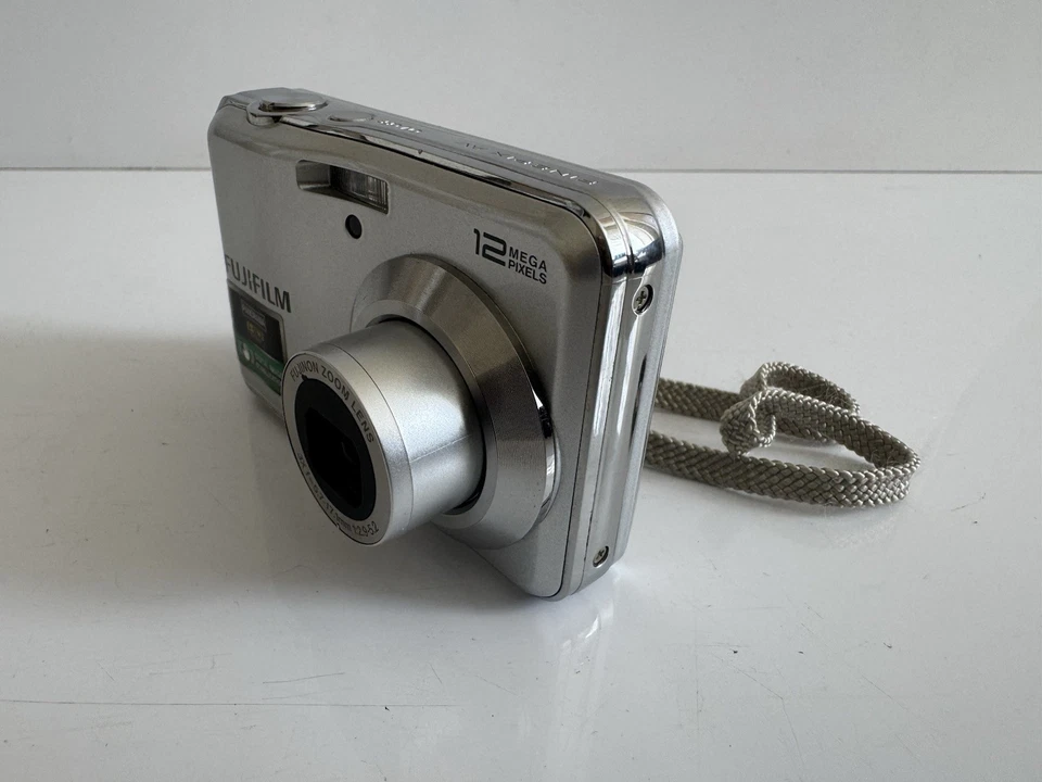 Fujifilm FinePix AV100 Digital Camera 12MP, 3x Zoom, Silver, photo 4 of 5