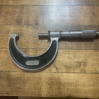 L. S. Starrett No. 226 1" 2" Outside Micrometer USA