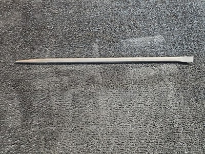 Proto J2125 30'' 3/4 in Bar Wd, 7/8in End W, Alignment Pry Bar Straight Point End